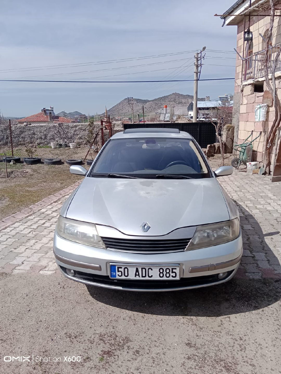 Renault · Türkün en sevdiği güneş yanıklı Laguna 2